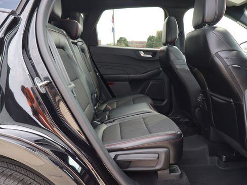 Used 2023 Ford Escape ST-Line w/ Tech Pack #1 image 12