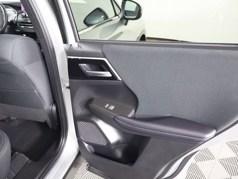 Used 2024 Mitsubishi Outlander ES image 42