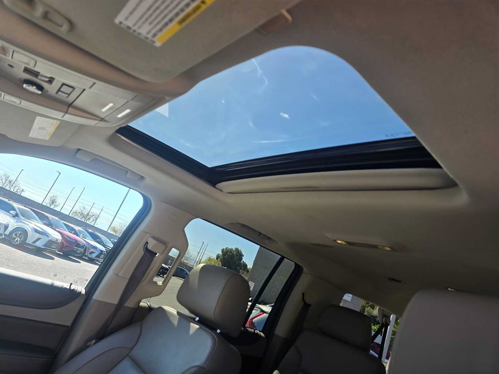 Used 2019 Chevrolet Suburban LT w/ Luxury Package AWD/4WD image 25