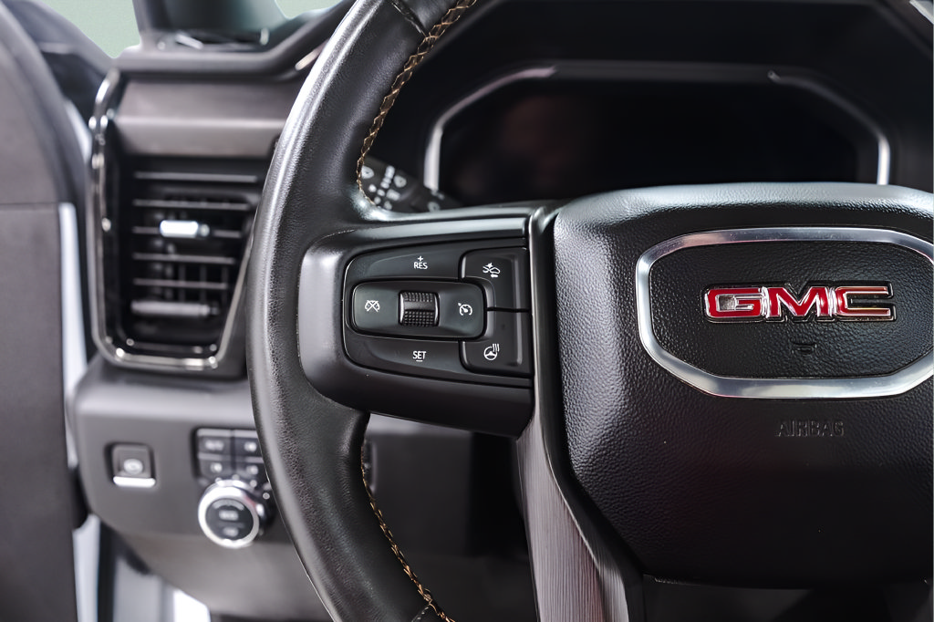 Used 2024 GMC Sierra 2500 AT4 w/ AT4 Premium Plus Package AWD/4WD image 10