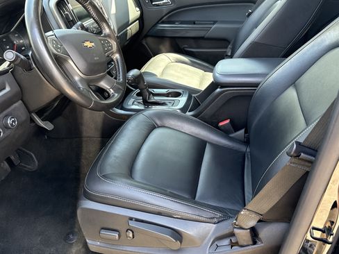 Used 2018 Chevrolet Colorado Z71 AWD/4WD image 6