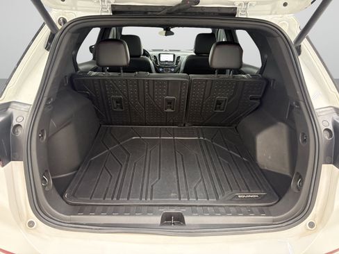 Used 2022 Chevrolet Equinox RS w/ Infotainment Package AWD/4WD image 9