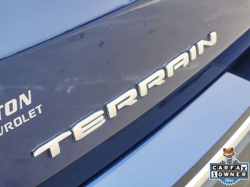 Used 2023 GMC Terrain SLT image 15