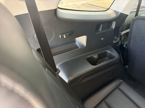 Used 2022 Kia Telluride SX w/ Nightfall Edition Package AWD/4WD image 11