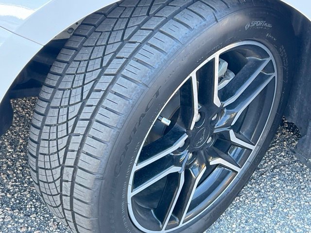 Used 2022 Ford Mustang Premium RWD image 33