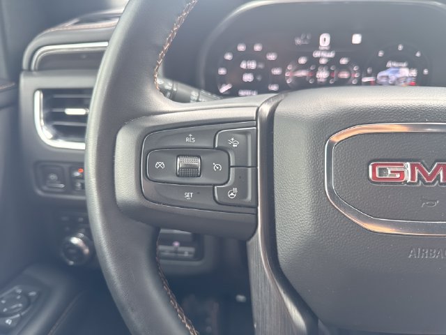 Used 2023 GMC Yukon AT4 w/ AT4 Premium Plus Package AWD/4WD image 15