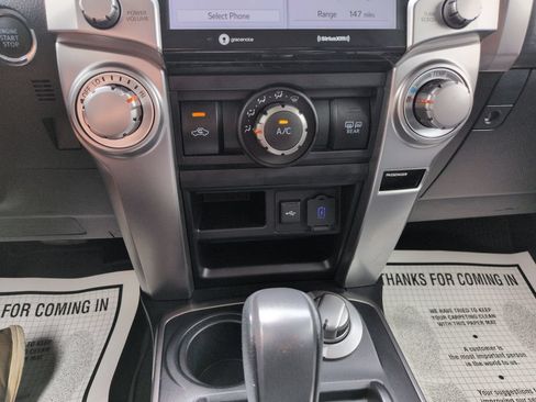 Certified 2023 Toyota 4Runner SR5 AWD/4WD image 18