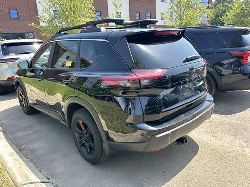 Used 2025 Nissan Rogue SV AWD/4WD image 7