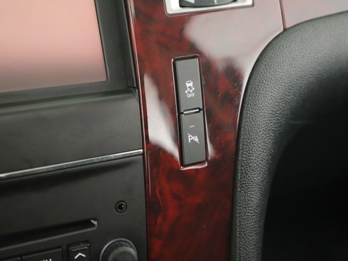 Used 2012 Cadillac Escalade EXT Premium image 7