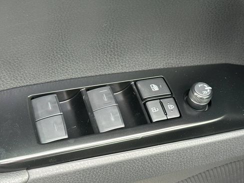 New 2026 Toyota Camry SE FWD image 12