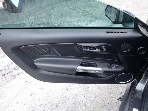 Used 2015 Ford Mustang GT Premium image 19