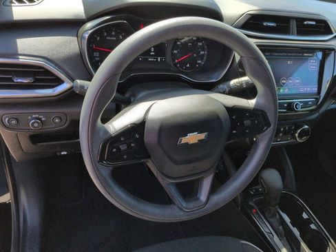 Used 2023 Chevrolet TrailBlazer LT w/ Convenience Package FWD image 11