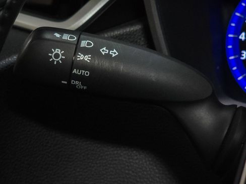 Used 2020 Toyota Corolla XSE image 27