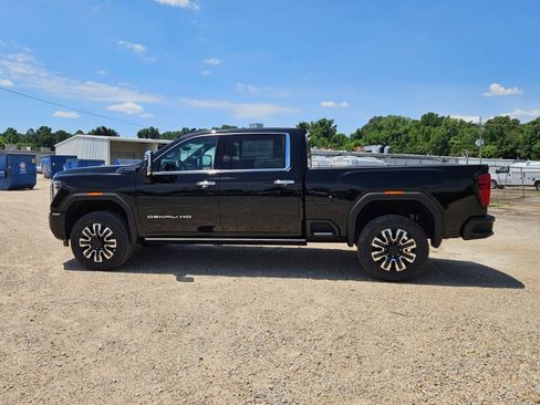 New 2026 GMC Sierra 3500 Denali Ultimate AWD/4WD image 2