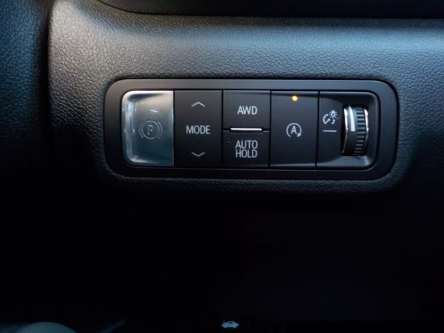 New 2026 GMC Terrain AT4 w/ Technology Package II AWD/4WD image 32