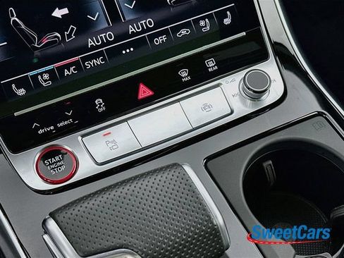 Used 2025 Audi SQ7 Premium Plus AWD/4WD image 29