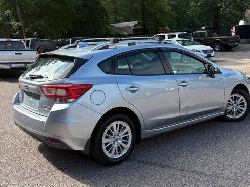 Used 2017 Subaru Impreza 2.0i Premium AWD/4WD image 5