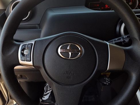 Used 2012 Scion xB FWD image 14