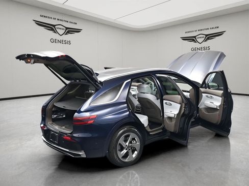 Used 2026 Genesis GV70 2.5T Advanced AWD/4WD image 28