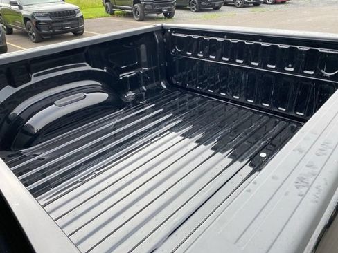 Used 2025 RAM 1500 Big Horn AWD/4WD image 10