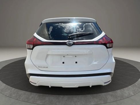 Used 2023 Nissan Kicks S FWD image 6