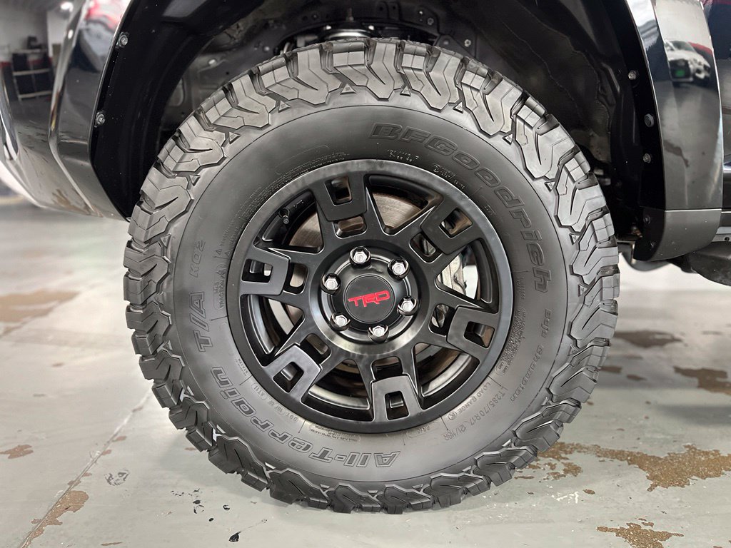 Certified 2023 Toyota 4Runner TRD Off-Road Premium w/ Moonroof Package AWD/4WD image 9