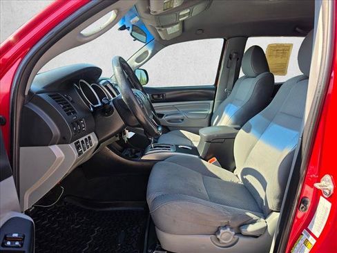Used 2015 Toyota Tacoma 4x4 Double Cab w/ TRD Off-Road Package image 22