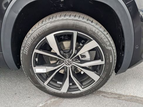 New 2026 Volkswagen Atlas Cross Sport SEL Premium R-Line AWD/4WD image 13