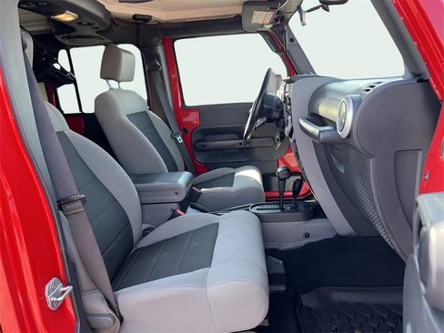 Used 2010 Jeep Wrangler Unlimited Sahara w/ Dual Top Group image 20