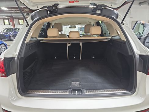 Used 2021 Mercedes-Benz GLC 300 image 13