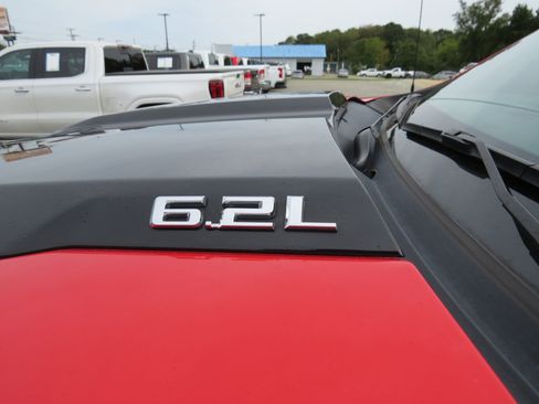 Used 2022 Chevrolet Silverado 1500 ZR2 w/ Technology Package image 13