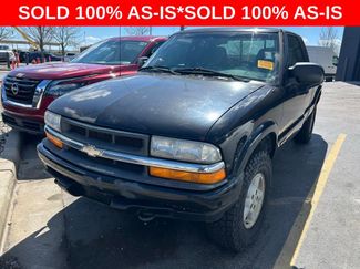 Used 2000 Chevrolet S10 Pickup LS w/ Preferred Equipment Group video 2