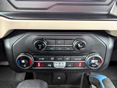 Used 2021 Ford Bronco Wildtrak image 23