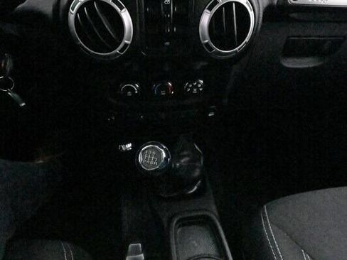 Used 2015 Jeep Wrangler Unlimited Sahara w/ Dual Top Group image 26