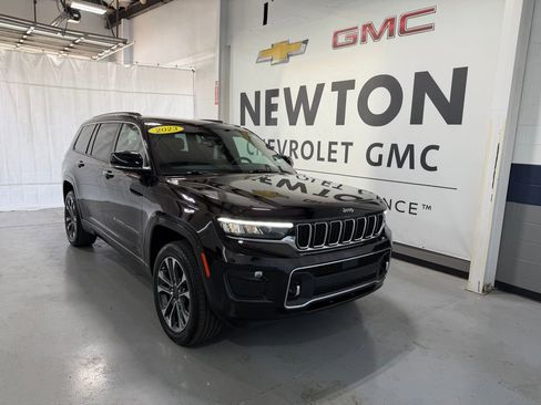 Used 2023 Jeep Grand Cherokee L Overland w/ Rear Seat Video Group I RWD image 2