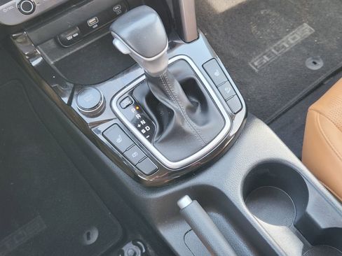 Used 2024 Kia Seltos EX image 21