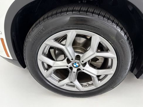 Used 2024 BMW X4 xDrive30i w/ Premium Package AWD/4WD image 29