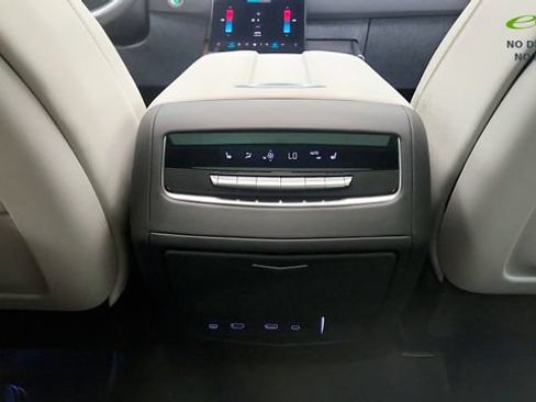 Used 2026 Cadillac Escalade Platinum Sport w/ LPO, ONYX Package AWD/4WD image 62