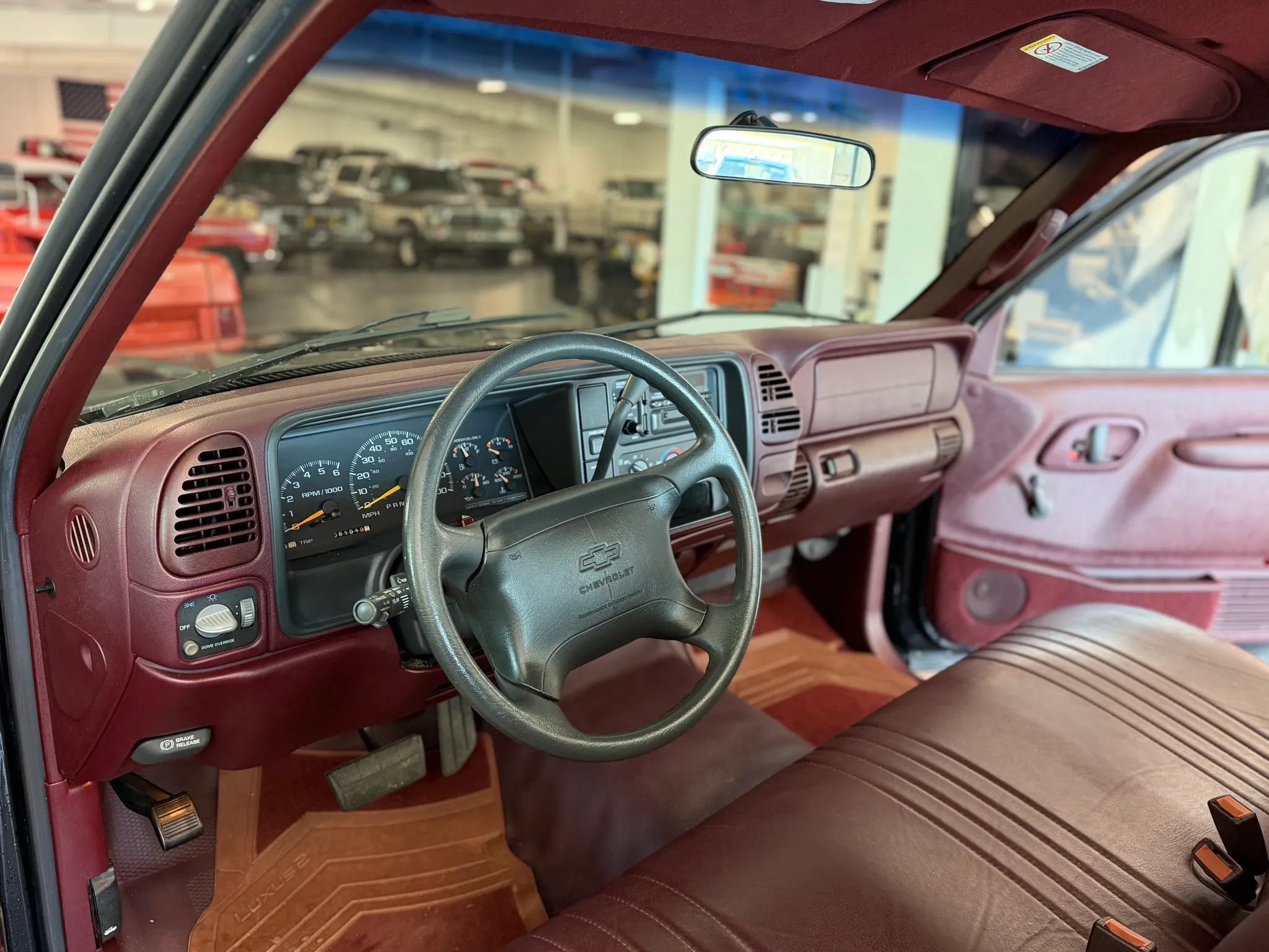 Used 1997 Chevrolet Silverado 1500 4x4 Regular Cab w/ Convenience Pkg image 47