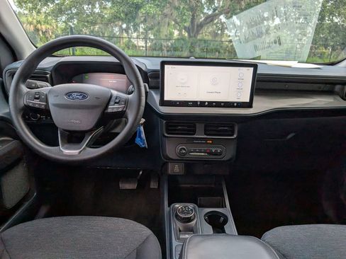 Used 2025 Ford Maverick XL FWD image 11
