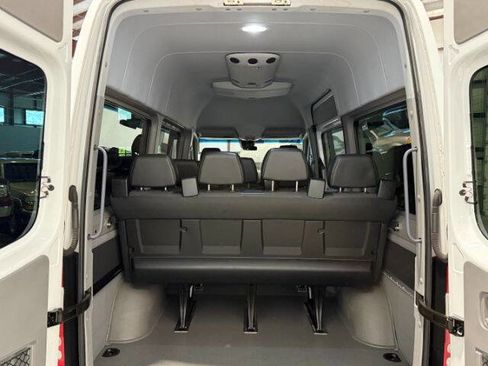 Used 2017 Mercedes-Benz Sprinter 2500 image 20