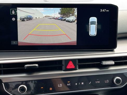 Certified 2025 Kia Sorento S w/ Panoramic Sunroof Package image 19