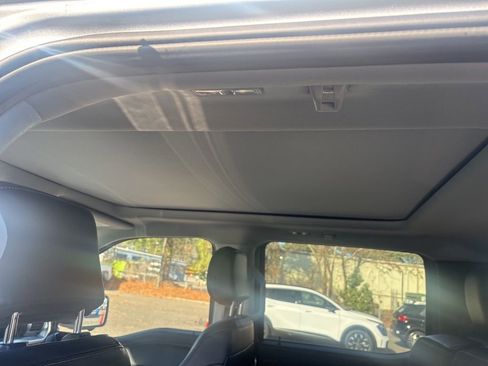 Used 2022 Ford F150 Lariat w/ Max Trailer Tow Package image 20