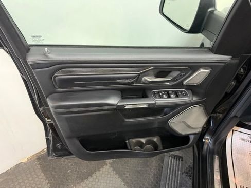 Used 2020 RAM 1500 Limited w/ Black Appearance Package AWD/4WD image 19