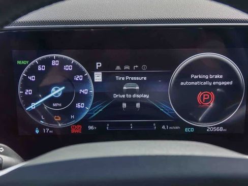 Certified 2023 Kia Niro Wave image 23