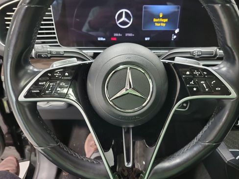 Used 2024 Mercedes-Benz GLE 350 GLE 350 w/ 3rd Row Seat Package image 41