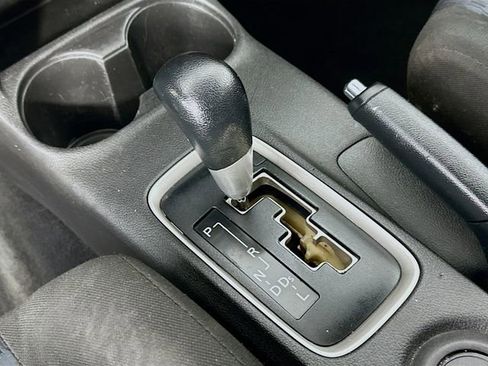 Used 2014 Mitsubishi Outlander ES image 15