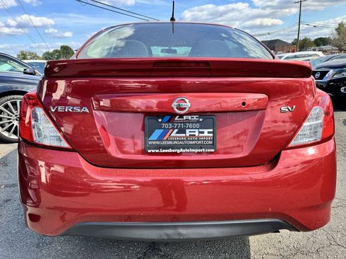 Used 2018 Nissan Versa SV image 7