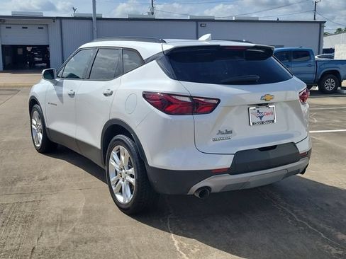 Used 2020 Chevrolet Blazer LT w/ Sound & Technology Package FWD image 4