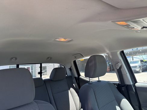 Used 2021 Toyota Tacoma SR w/ SR Convenience Package RWD image 11
